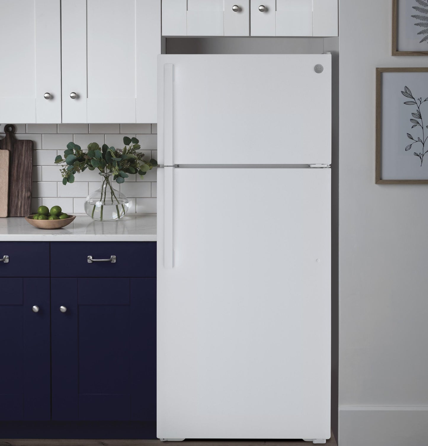 GE APPLIANCES GTS22KGNRWW Ge 21.9 Cu. Ft. Top-freezer Refrigerator