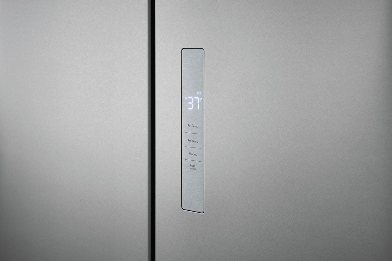 FRIGIDAIRE FRQG1721AV Frigidaire 17.4 Cu. Ft. 4 Door Refrigerator