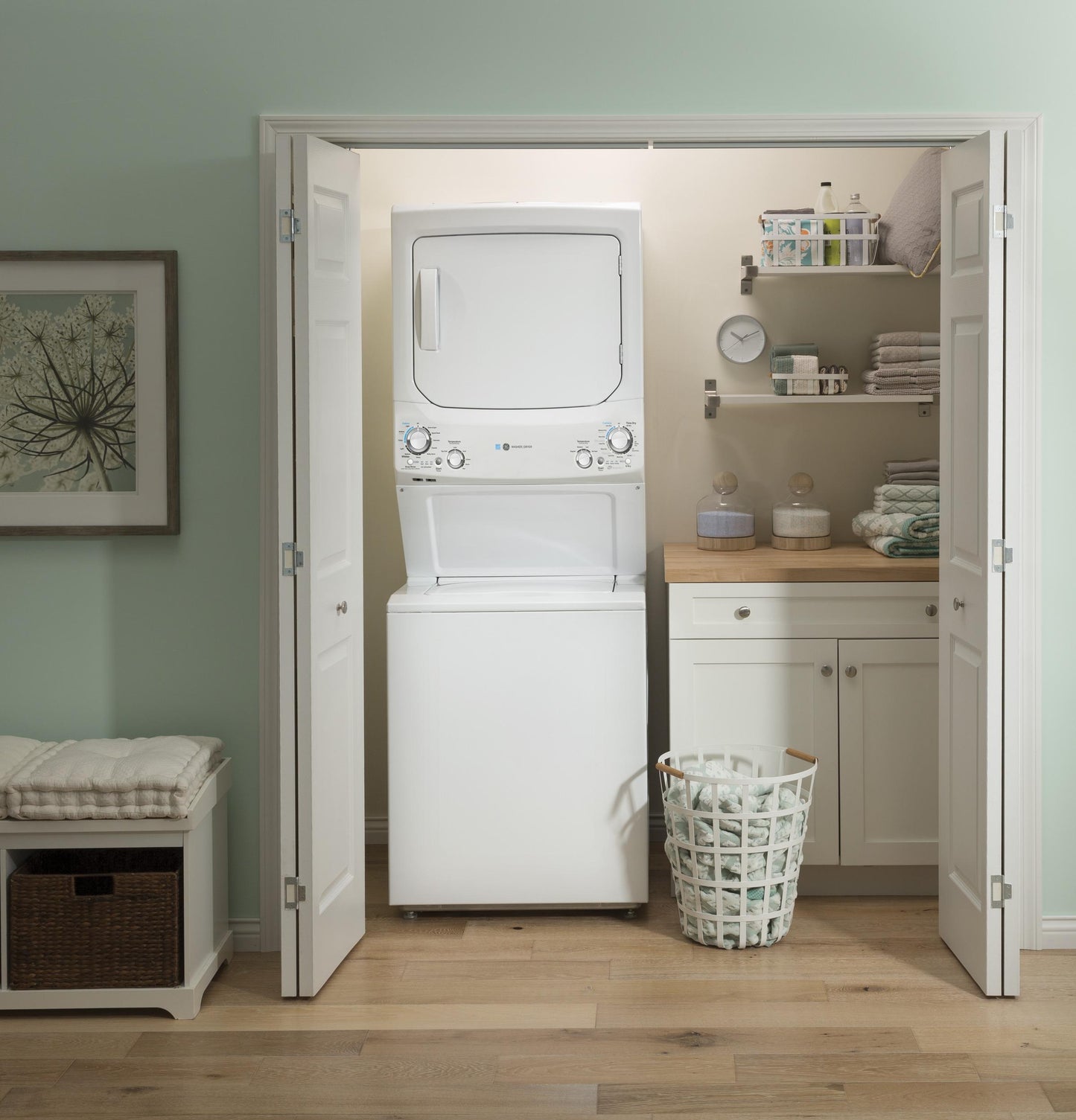 GE APPLIANCES GUD27GESNWW GE Unitized Spacemaker 3.9 Cu. Ft. Capacity Washer With STAINLES...