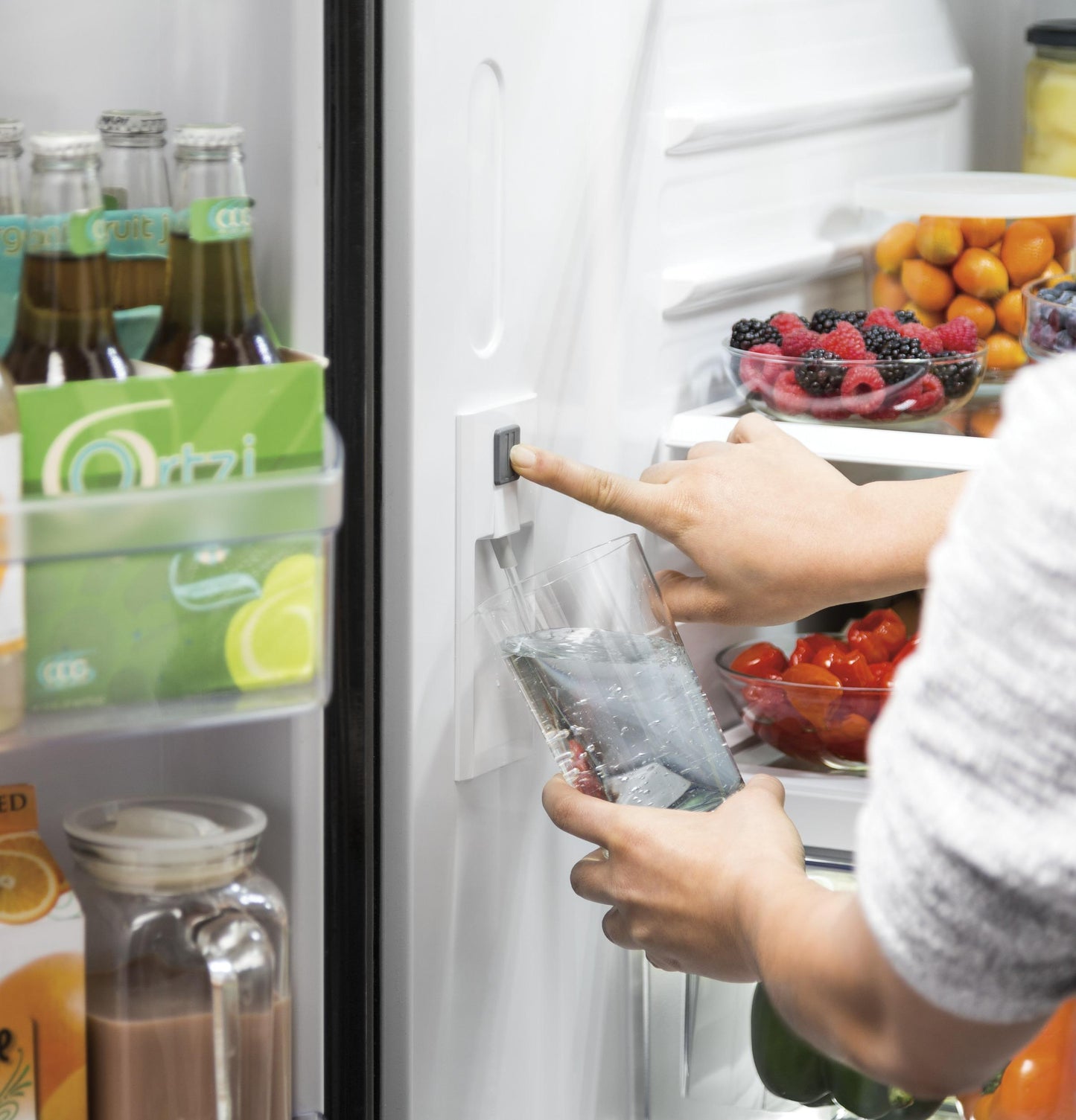 GE APPLIANCES GWE22JYMFS Ge Energy Star 21.9 Cu. Ft. Fingerprint Resistant COUNTER-DEP...