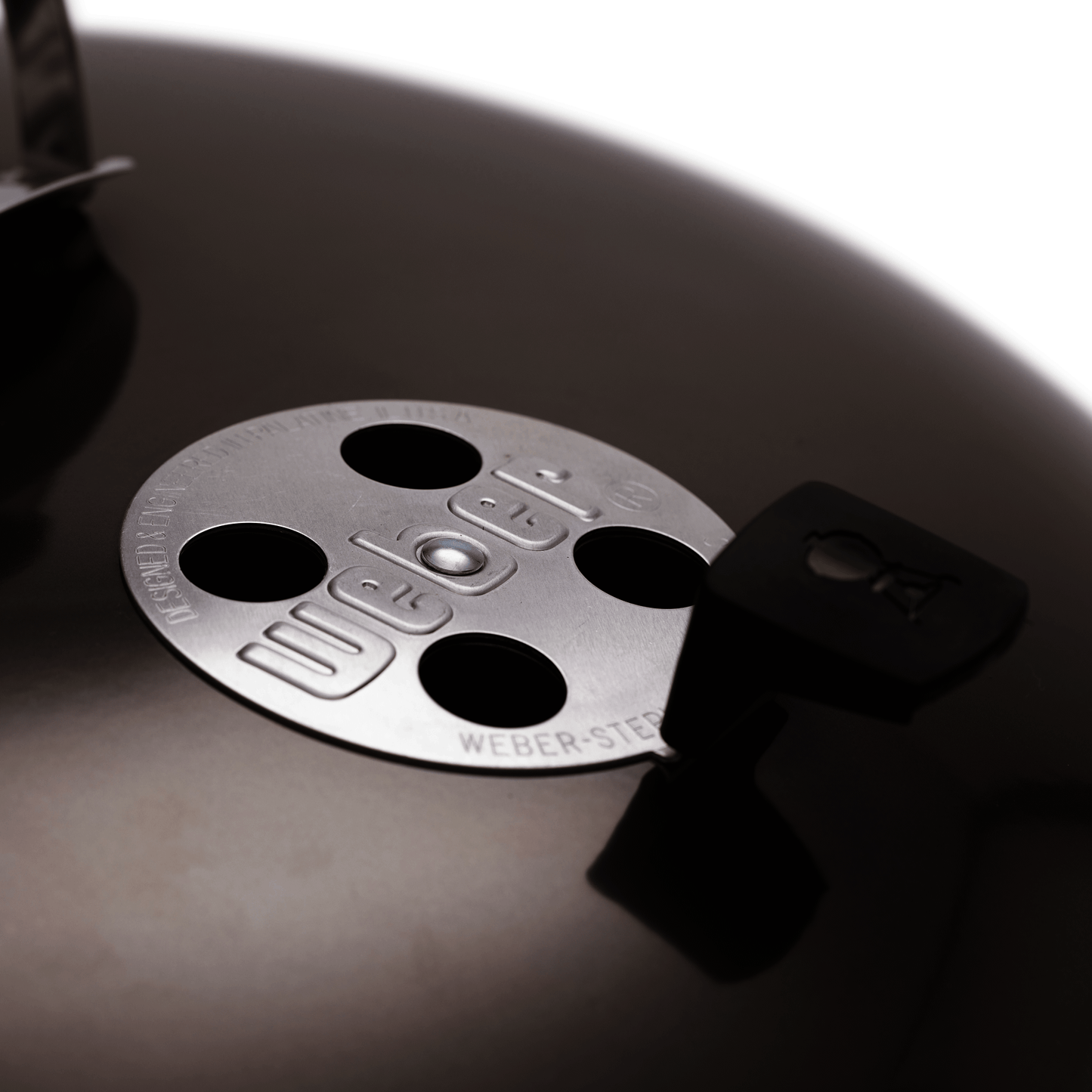 WEBER 1500065 Weber Master-touch Charcoal Grill 26 - Smoke Grey