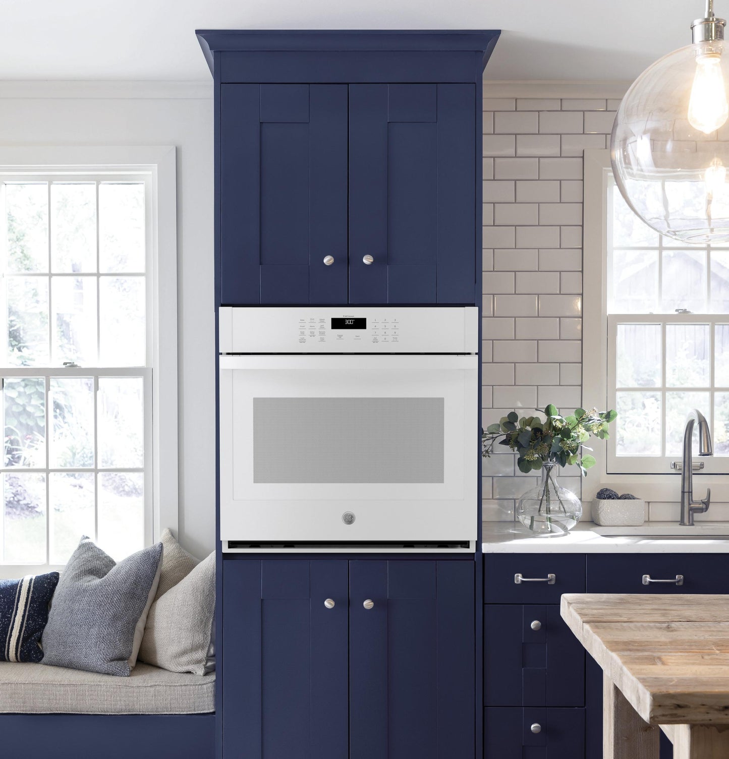GE APPLIANCES JKS3000DNWW Ge 27"" Built-in Single Wall Oven