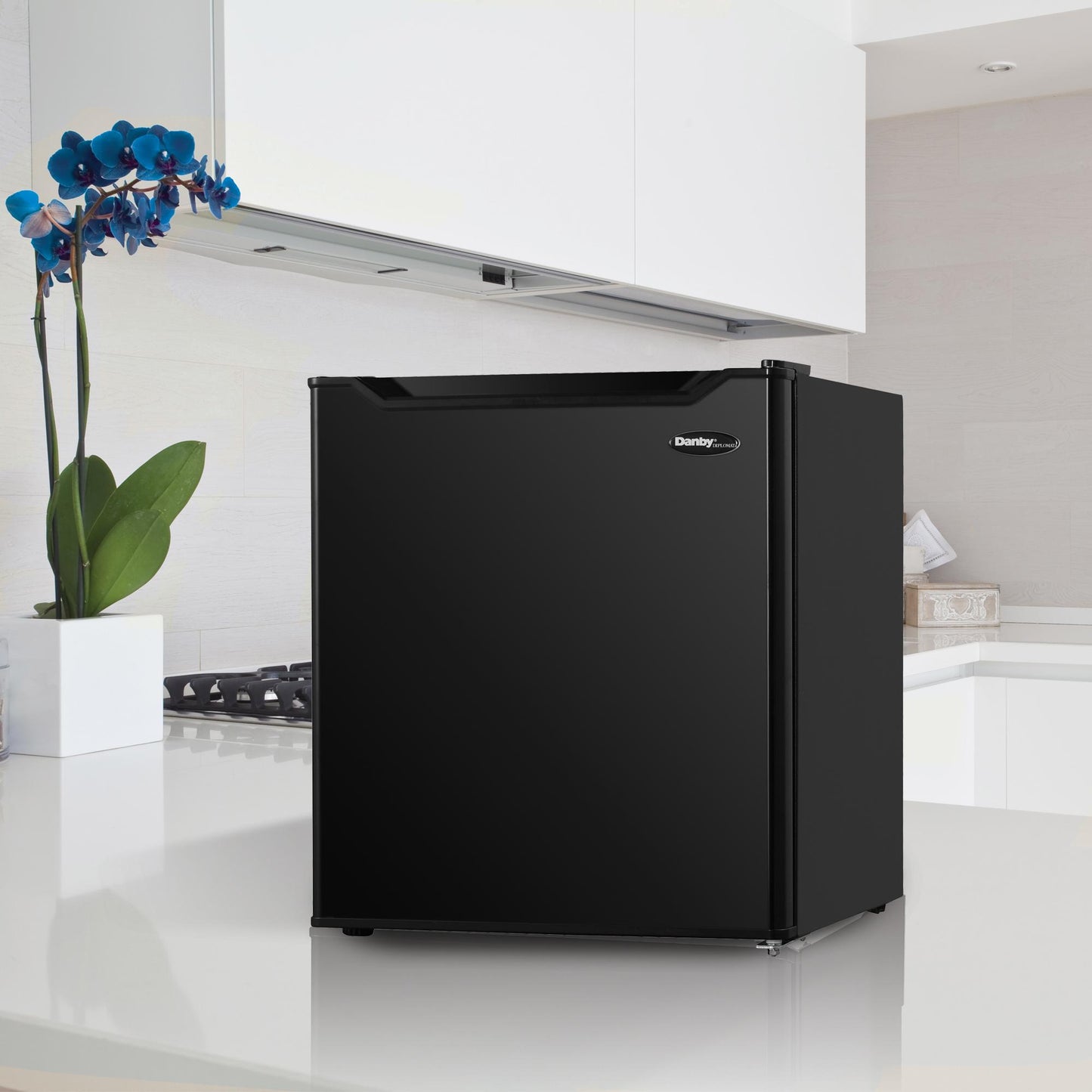 DANBY DAR016B1BM Danby 1.6 CU.FT. Compact Refrigerator