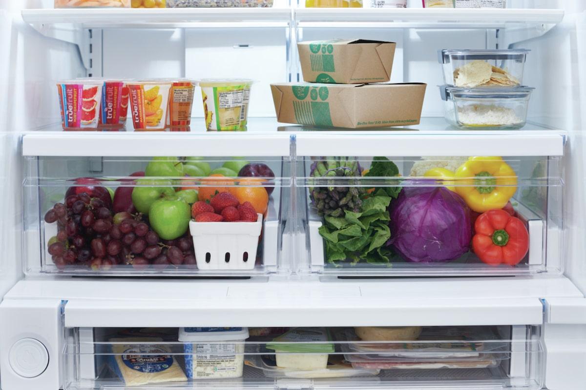 FRIGIDAIRE FRFN2813AF Frigidaire 28.8 Cu. Ft. Standard-depth French Door Refrigerator