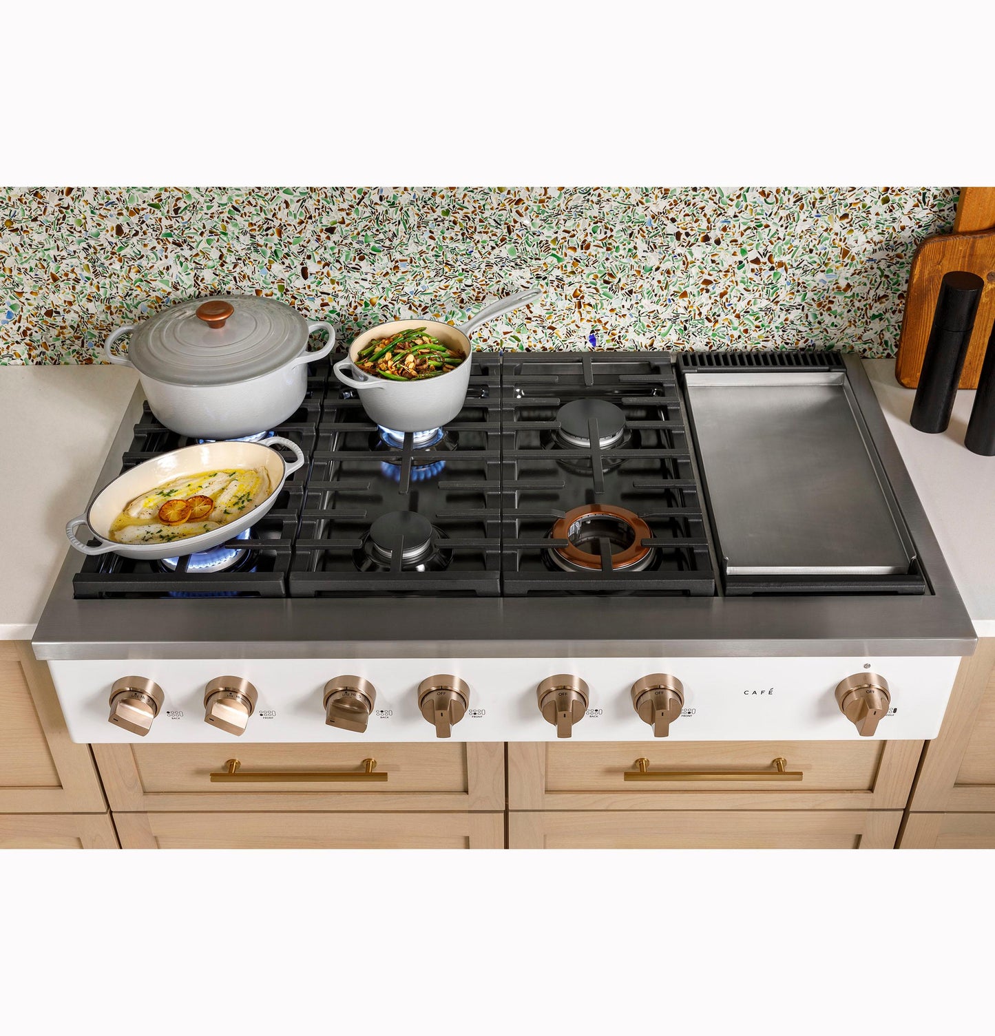 CAFE CGU486P3TD1 Cafe 48"" Commercial-style Gas Rangetop With 6 Burners and GRI...