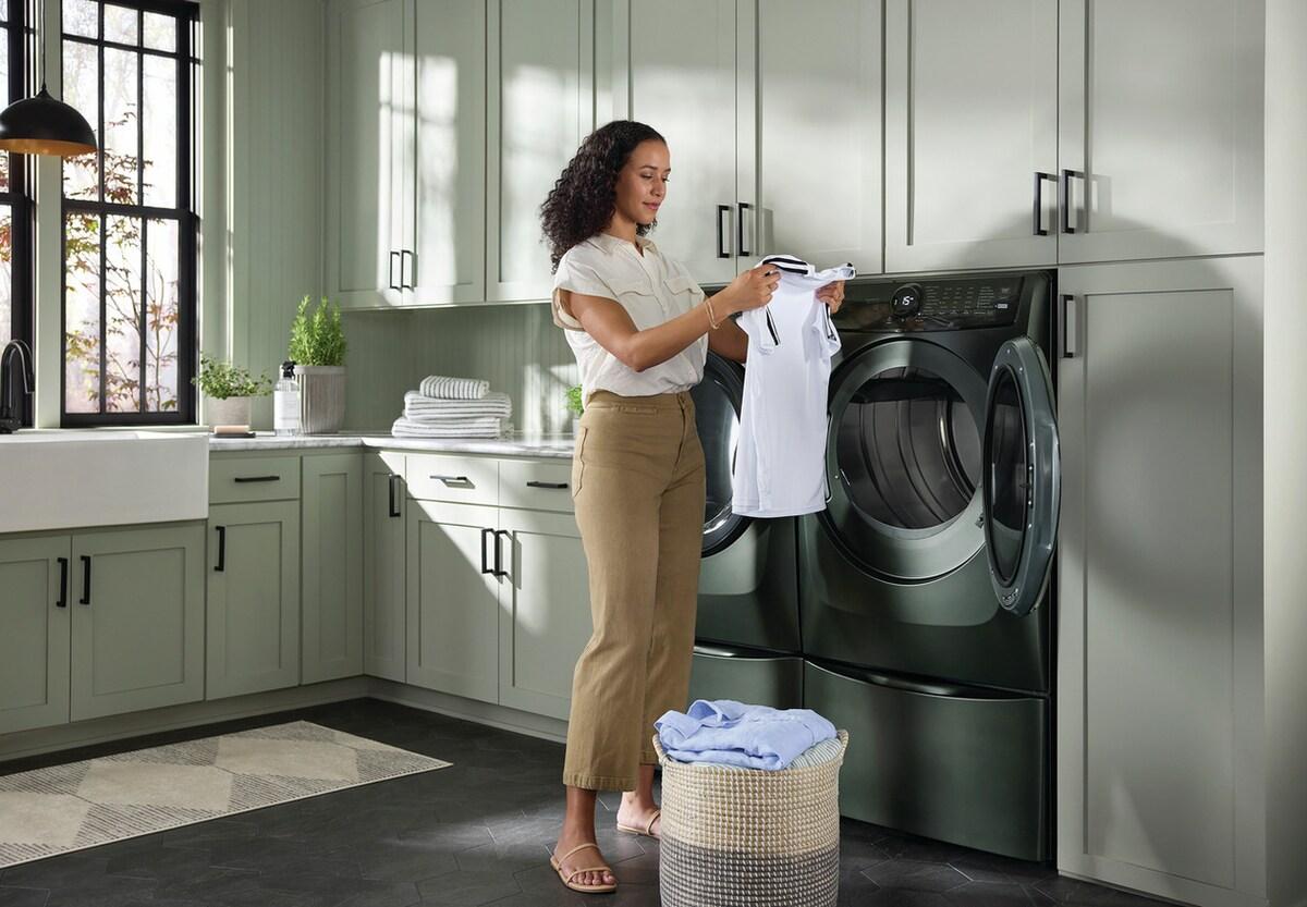 ELECTROLUX ELFE7738AA Electrolux Front Load Perfect Steam Electric Dryer With BALANCE...