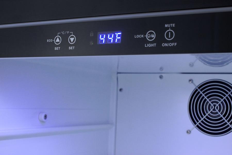 SUMMIT SPR623OS Summit 24"" Wide Built-in Outdoor All-refrigerator