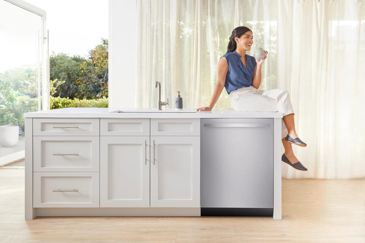 BOSCH SHX5AEM5N Bosch Dishwasher 24"" Stainless Steel