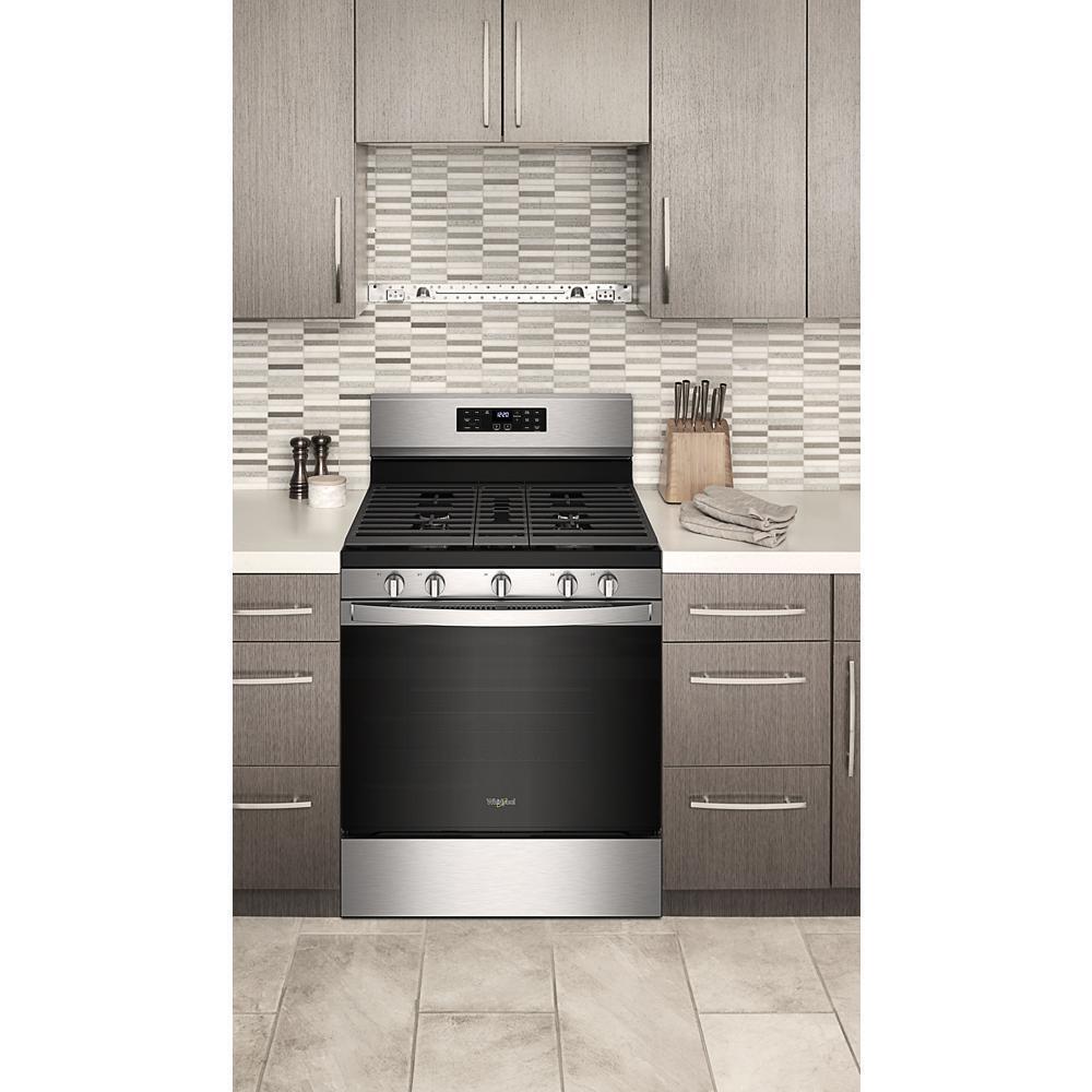 WHIRLPOOL WFG550S0LZ 5.0 Cu. Ft. Whirlpool Gas 5-in-1 Air Fry Oven