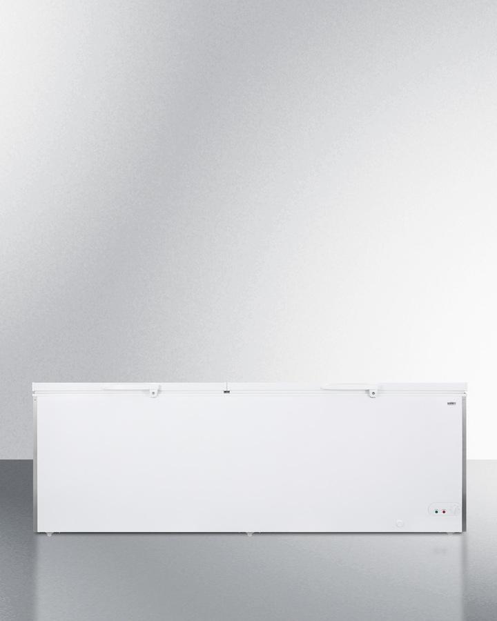 SUMMIT SCFM252WH Commercially Listed 26.66 CU.FT. Manual Defrost Chest Freezer In WH...