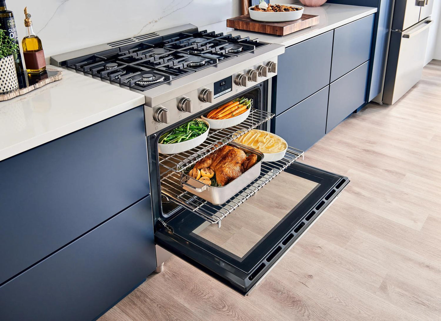 BOSCH HDS8655U 800 Series Dual Fuel Freestanding Range 36'' Stainless Steel Hds8655u