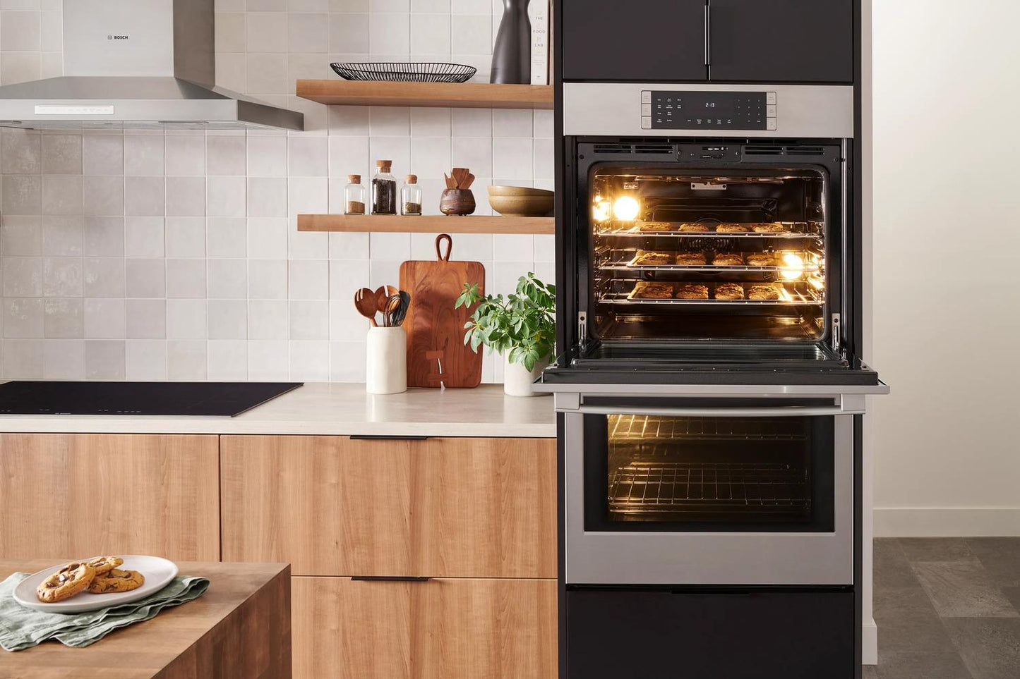 BOSCH HBL8651UC Bosch 30"" Double Wall Oven 800 Series - Stainless Steel