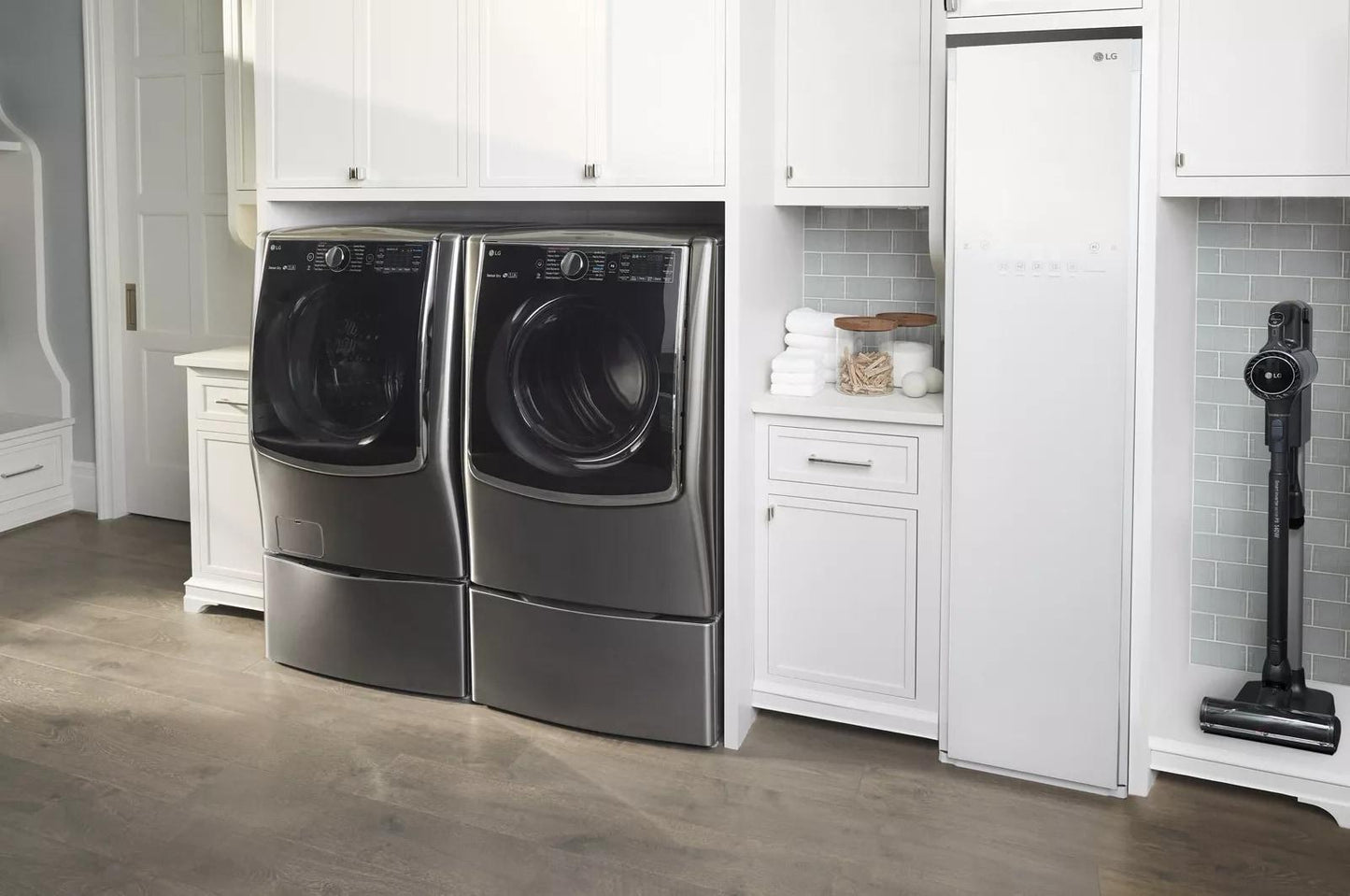 LG S3WFBN Styler - Refresh Any Garments In Minutes With Smart Wi-fi Enabled S...