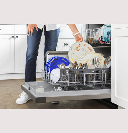 GE APPLIANCES GDF450PSRSS Ge Dishwasher With Front Controls