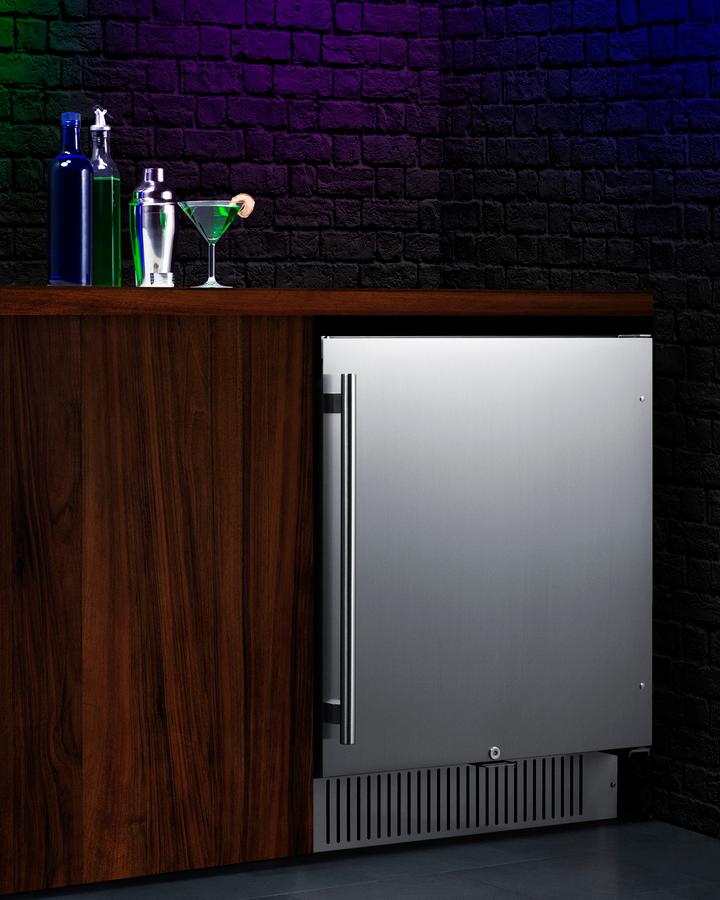SUMMIT SPR2700SS Summit 27"" Wide Outdoor All-refrigerator