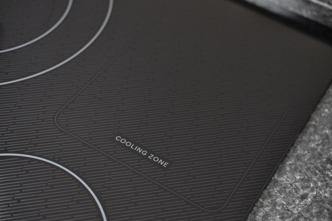 SHARP SDH3042DB 30"" Width Induction Cooktop, European Black Mirror Finish Made WITH...