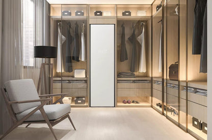 LG S5WBC LG Styler Steam Closet With Truesteam Technology and EXCLUSIV...